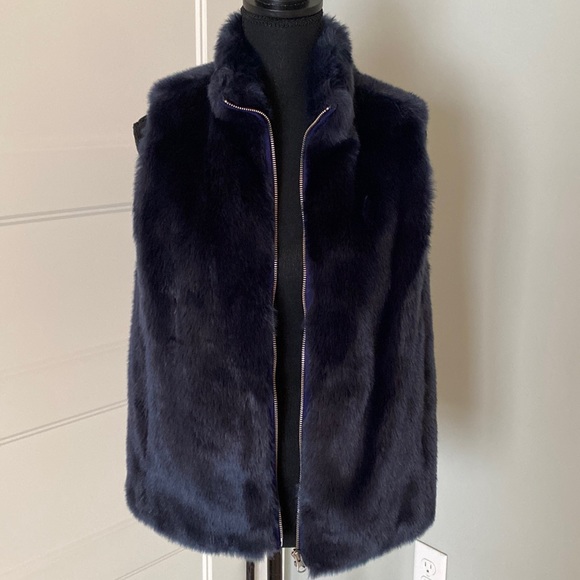 JCrew faux fur vest - Picture 1 of 5